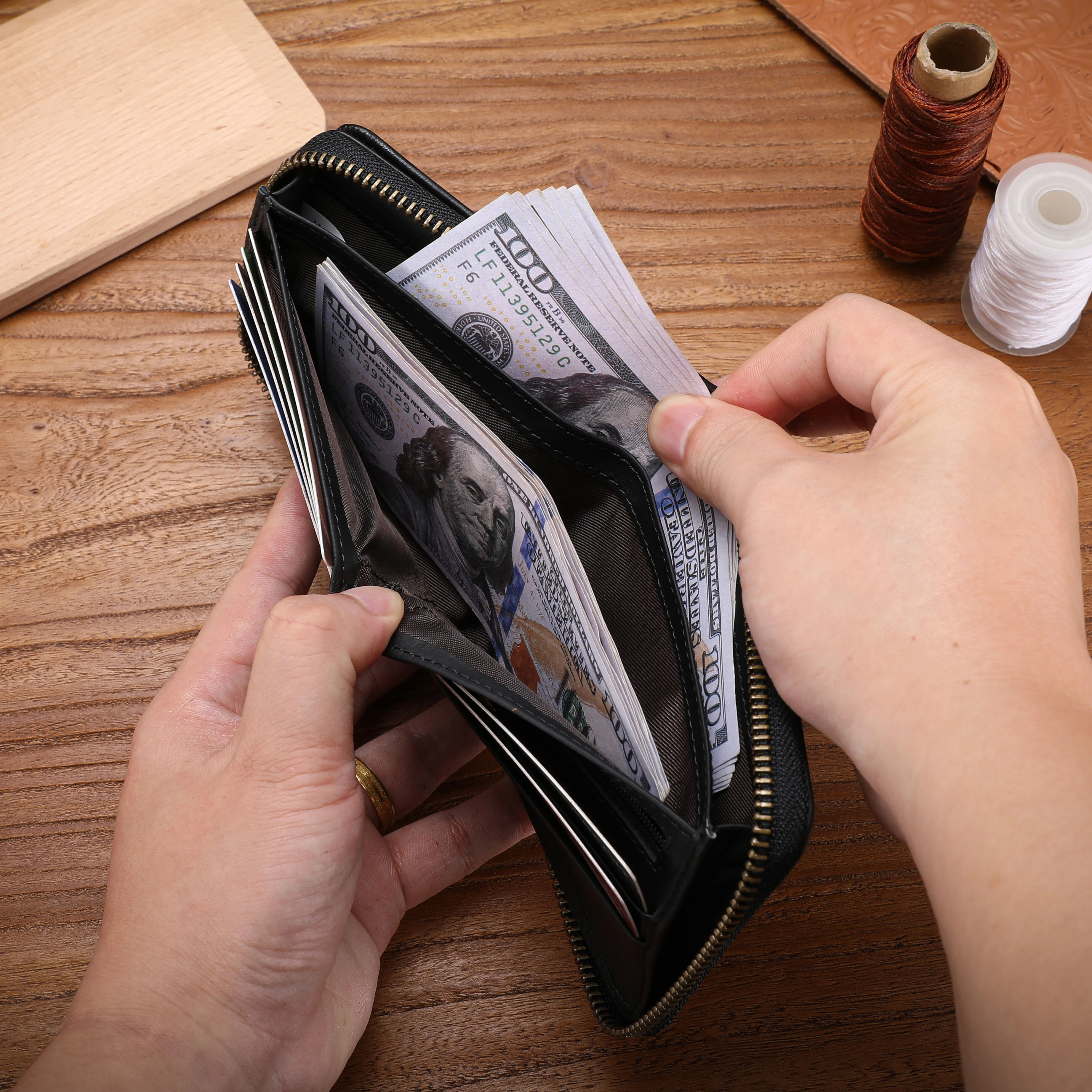 (image for) BULLCAPTAIN Men Short Wallet RFID Blocking Card Holder Cowhide Coin Purse Retro Genuine Leather Clutch Zipper Male Money Bags